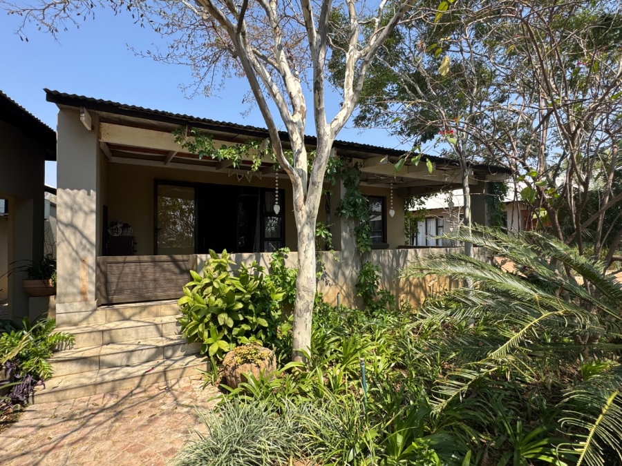 Commercial Property for Sale in Zilkaatsnek North West